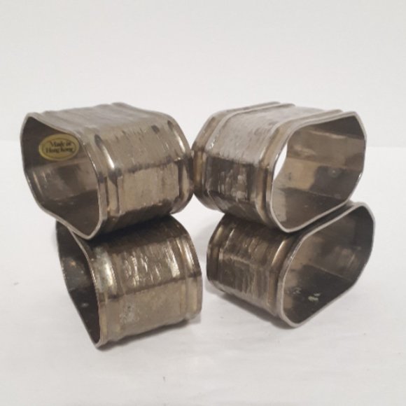 Vintage Napkin Rings Silver Tone Hammered Style Set of 4 Napkin Rings - Picture 1 of 4
